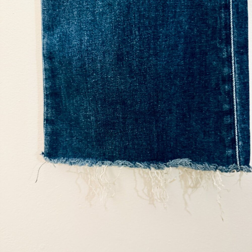 Paige Premium Denim High Rise Laurel Canyon Jeans — Dark Wash Slit Flare (W 24) - Picture 5 of 8